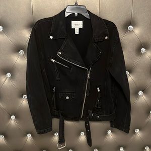 Moto denim jacket size medium
